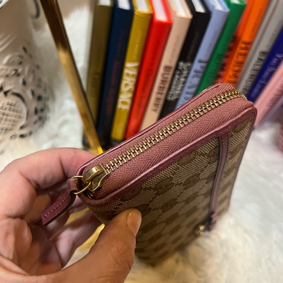 Gucci Cream and Pink Wallet - Picture 4 of 14